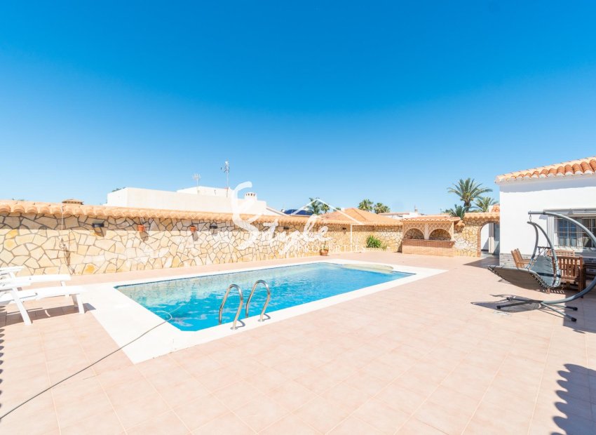 Resale - Villa - Torrevieja - Torreta florida