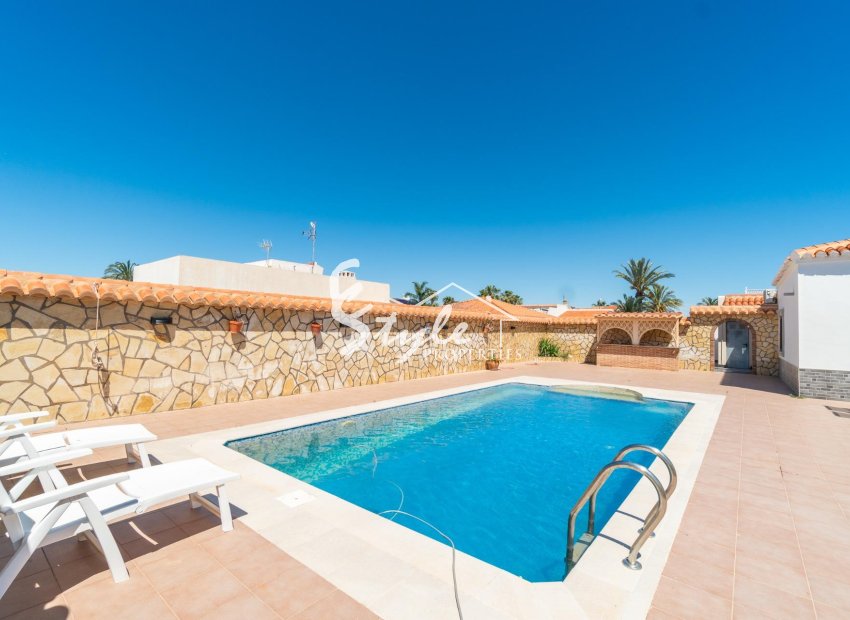 Resale - Villa - Torrevieja - Torreta florida
