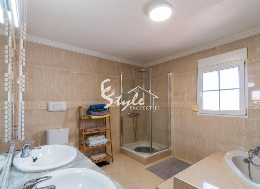 Resale - Villa - Torrevieja - Torreta florida