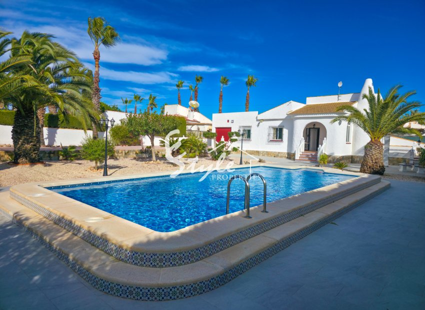 Resale - Villa - Torrevieja - Torrevieja, San Luis