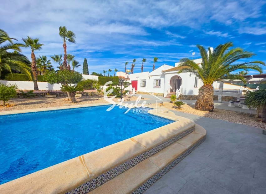 Resale - Villa - Torrevieja - Torrevieja, San Luis