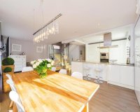 Resale - Villa - Torrevieja