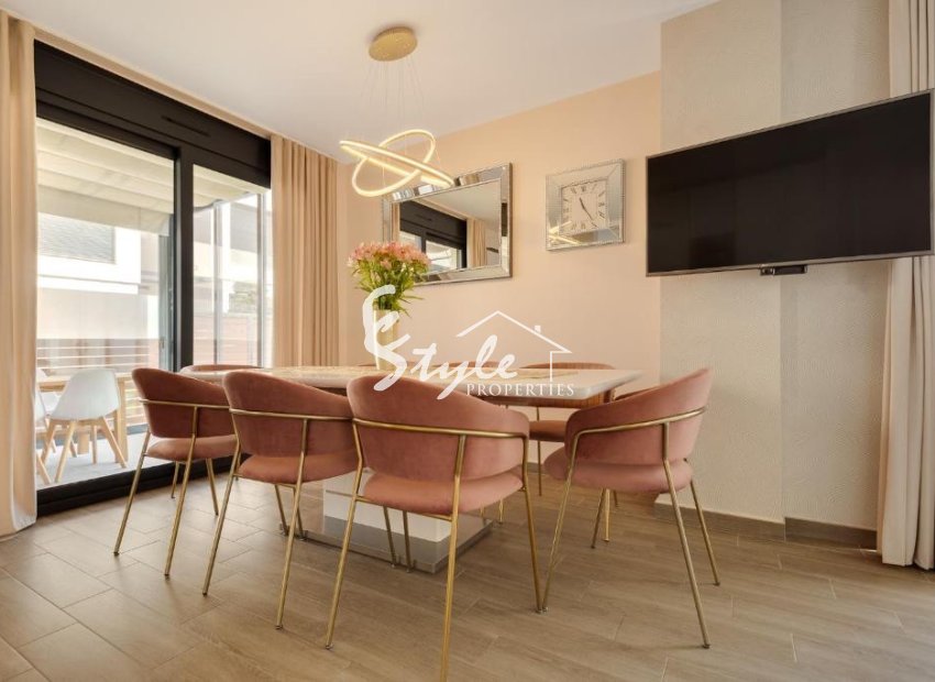 Resale - Villa - Torrevieja