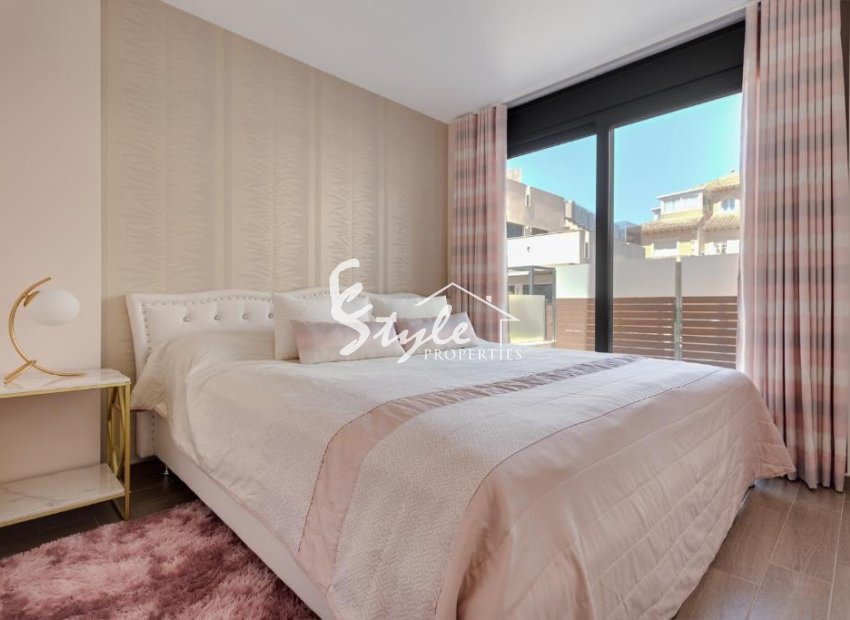 Resale - Villa - Torrevieja