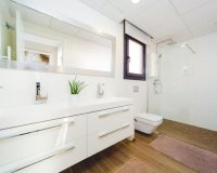 Resale - Villa - Torrevieja