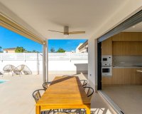 Resale - Villa - Torrevieja