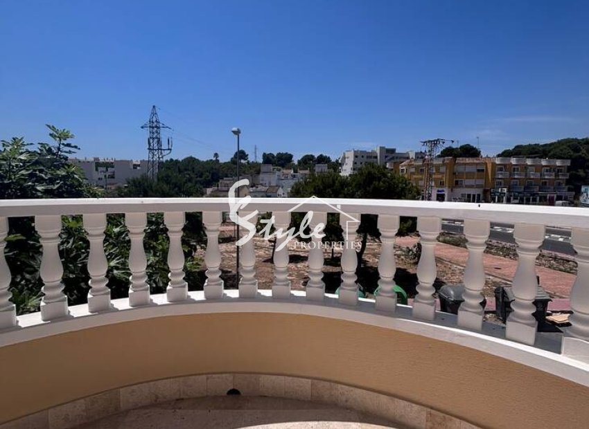 Resale - Villa - Villamartín - Blue Lagoon