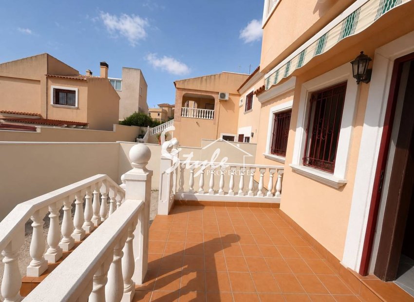 Resale - Villa - Villamartín - Blue Lagoon