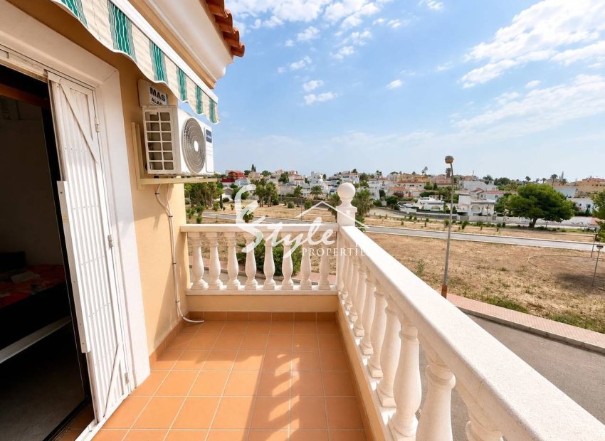 Resale - Villa - Villamartín - Blue Lagoon