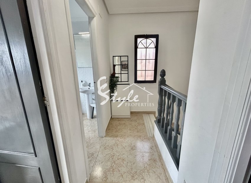Resale - Villa - Villamartín - Blue Lagoon