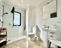 Resale - Villa - Villamartín - Blue Lagoon