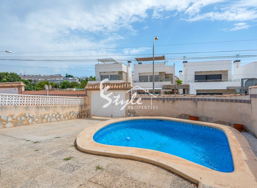 Resale - Villa - Villamartín - El Galan