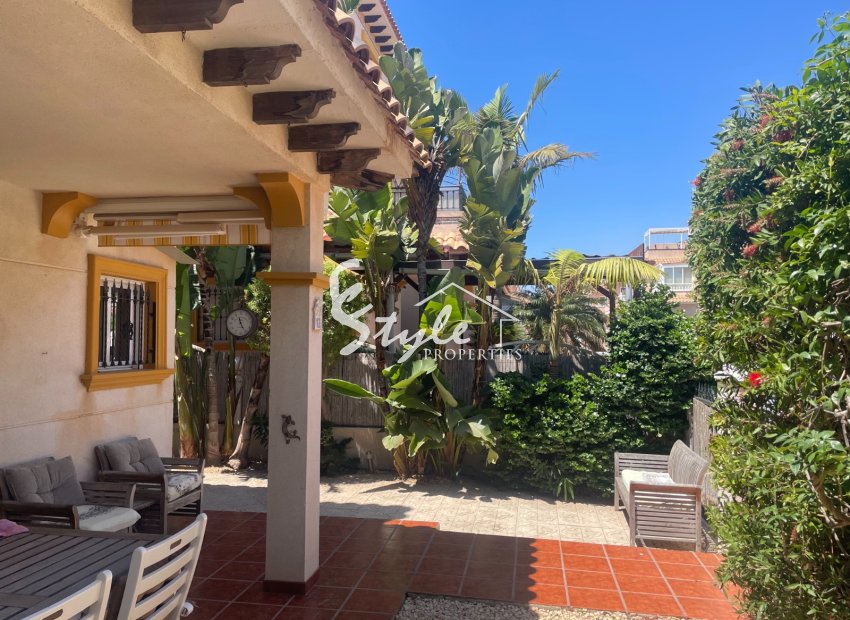 Resale - Villa - Villamartín - La Regia