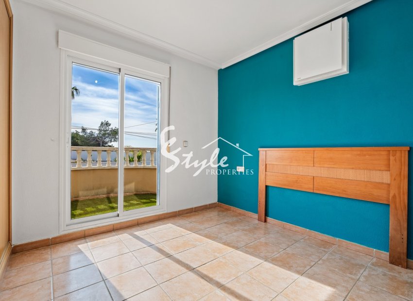 Resale - Villa - Villamartin, Orihuela Costa - Castillo de Don Juan