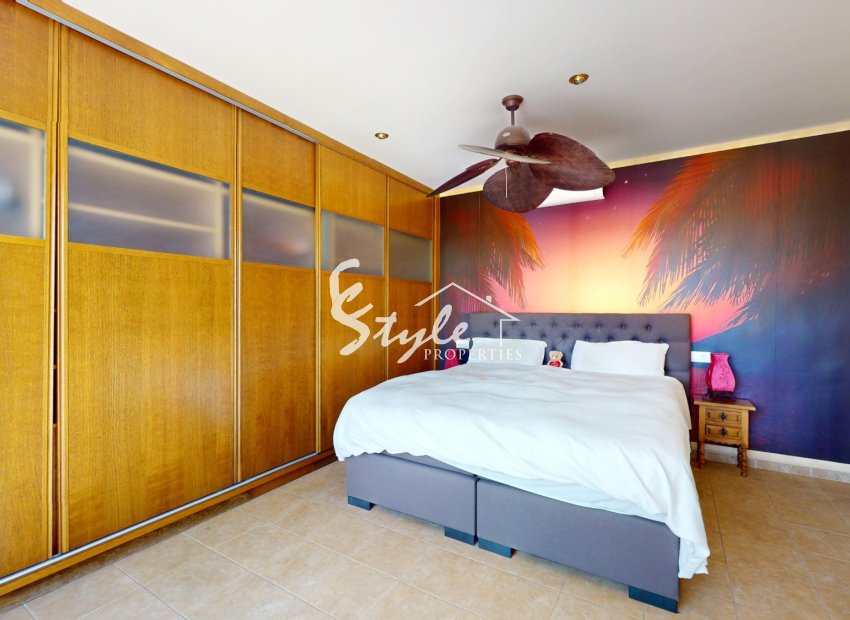 Resale - Villa - Villamartin, Orihuela Costa - La Zenia