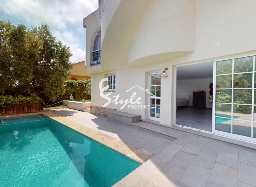 Resale - Villa - Villamartin, Orihuela Costa - Las Filipinas