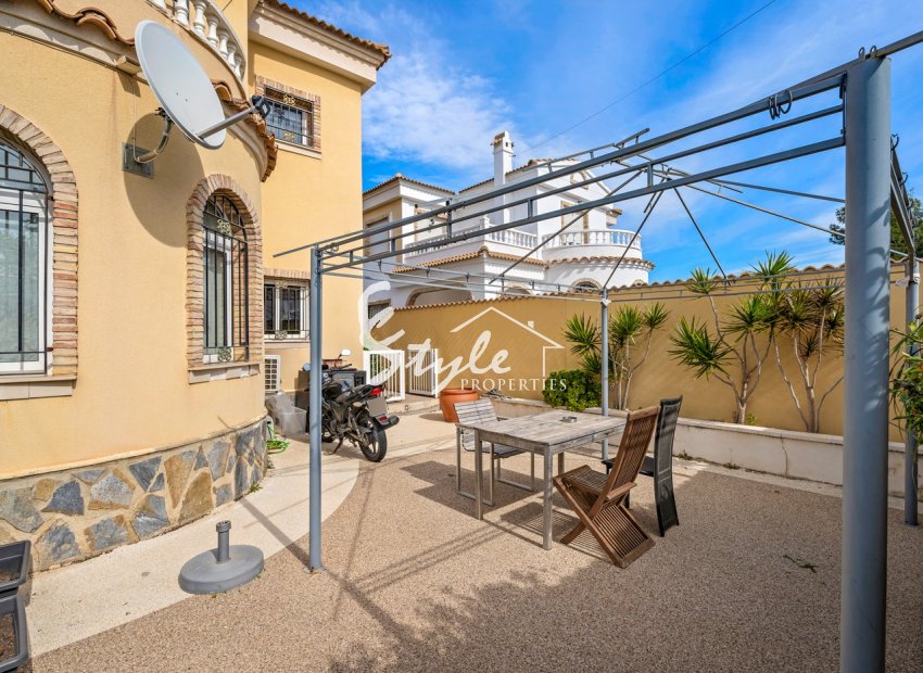 Resale - Villa - Villamartin, Orihuela Costa - Las Filipinas