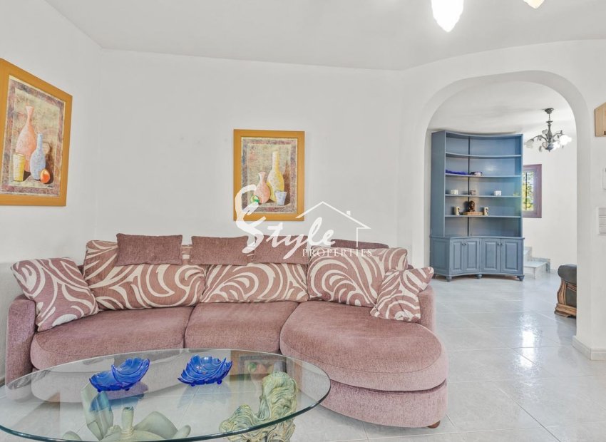 Resale - Villa - Villamartin, Orihuela Costa - Res. Las Filipinas