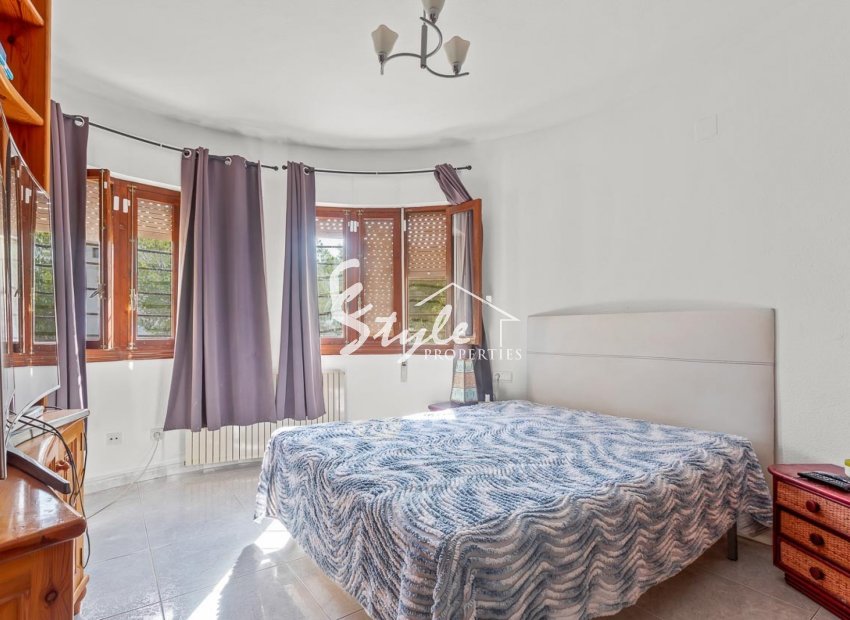 Resale - Villa - Villamartin, Orihuela Costa - Res. Las Filipinas