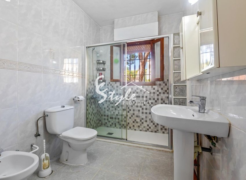 Resale - Villa - Villamartin, Orihuela Costa - Res. Las Filipinas