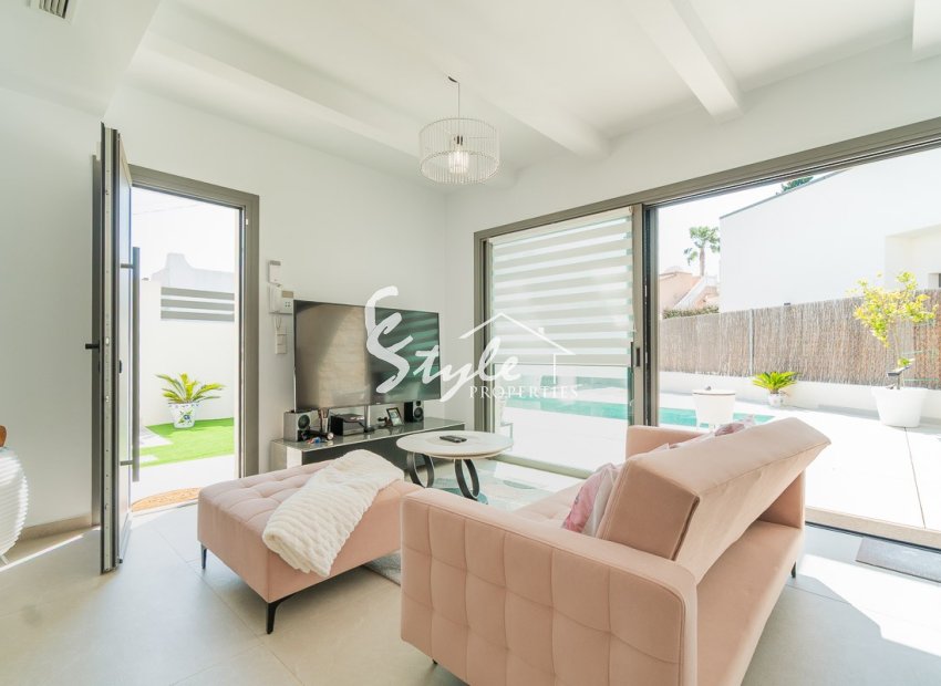 Resale - Villa - Villamartin, Orihuela Costa - Villamartin Golf