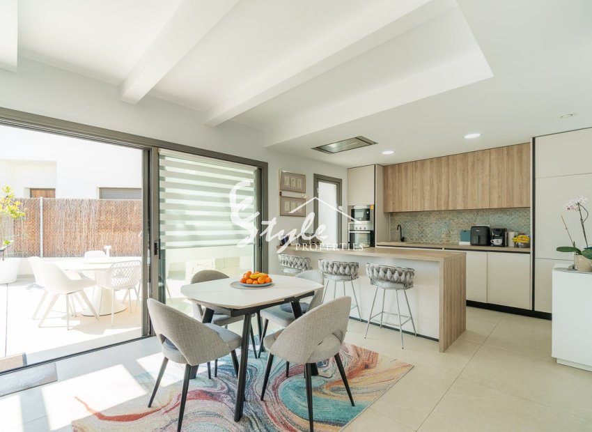 Resale - Villa - Villamartin, Orihuela Costa - Villamartin Golf