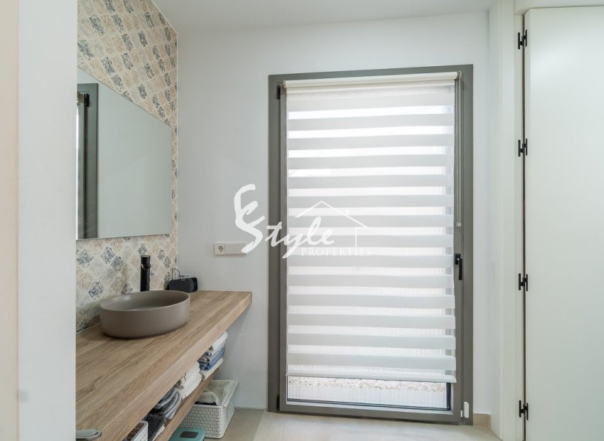 Resale - Villa - Villamartin, Orihuela Costa - Villamartin Golf