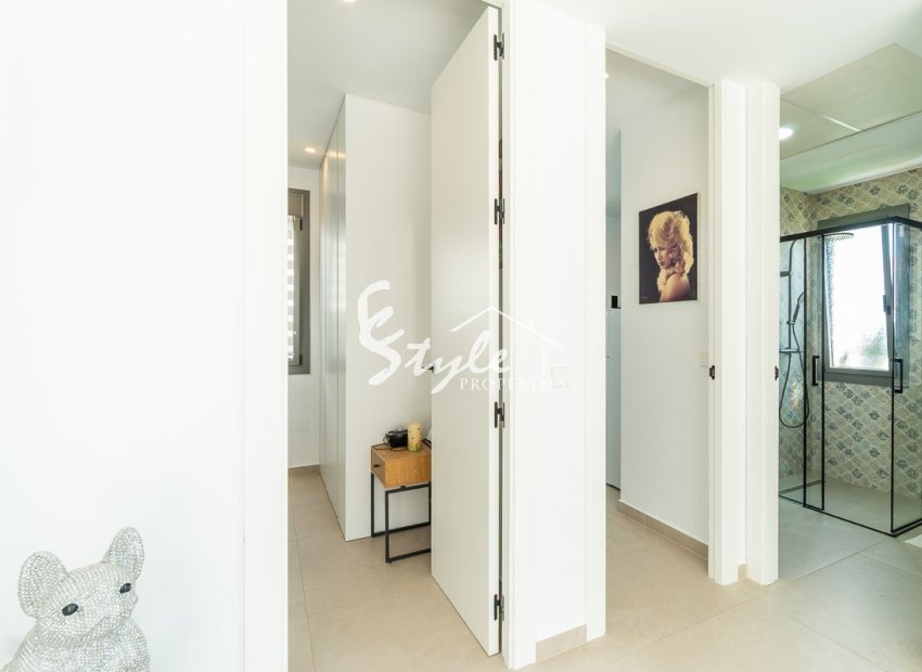 Resale - Villa - Villamartin, Orihuela Costa - Villamartin Golf