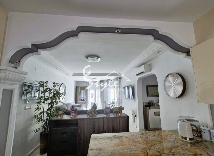 Resale - Villa - Villamartin, Orihuela Costa - Villamartin