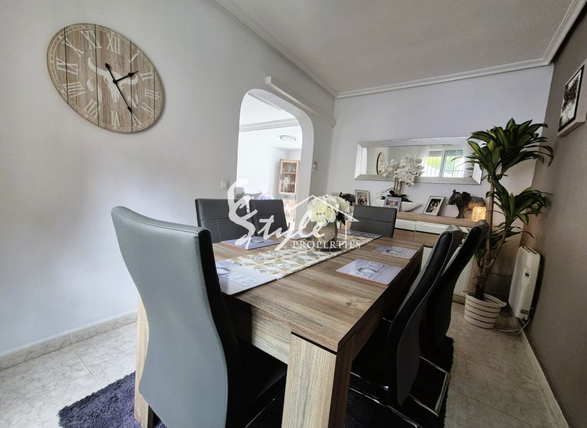 Resale - Villa - Villamartin, Orihuela Costa - Villamartin