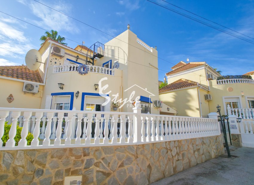 Resale - Villa - Villamartin, Orihuela Costa - Villamartin