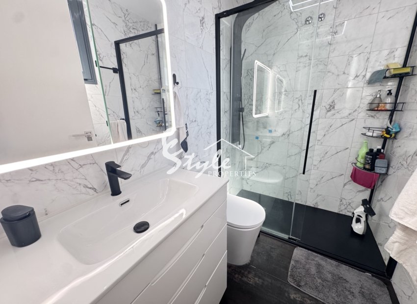 Resale - Villa - Villamartin, Orihuela Costa - Villamartin