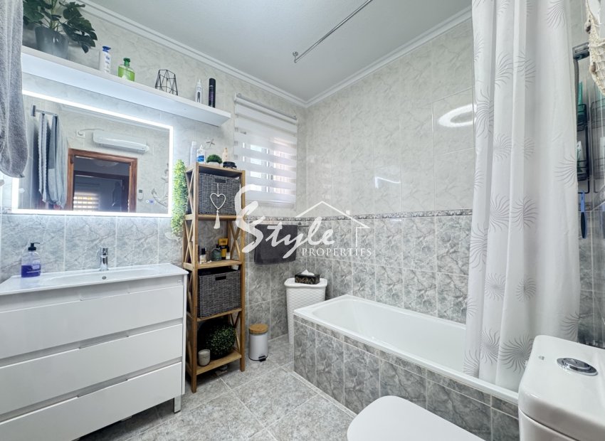 Resale - Villa - Villamartin, Orihuela Costa - Villamartin