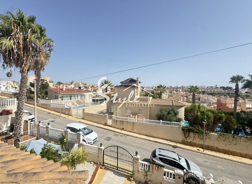 Resale - Villa - Villamartin, Orihuela Costa - Villamartin