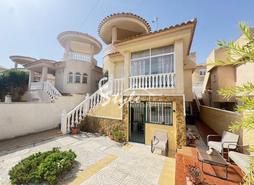 Resale - Villa - Villamartin, Orihuela Costa - Villamartin