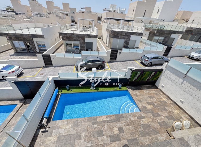 Resale - Villa - Villamartin, Orihuela Costa - Villamartin