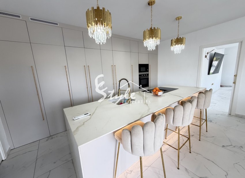 Resale - Villa - Villamartin, Orihuela Costa - Villamartin