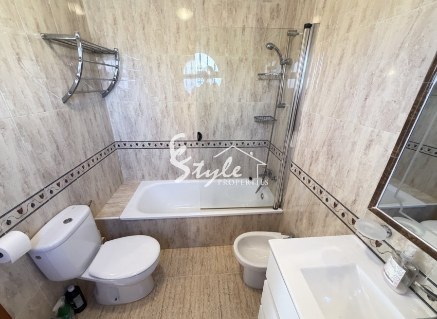 Resale - Villa - Villamartin, Orihuela Costa - Villamartin