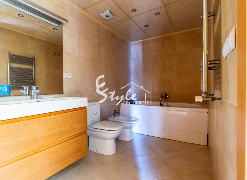 Resale - Villa - Villamartin, Orihuela Costa - Villamartin