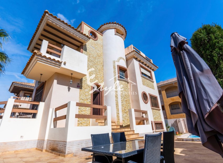 Resale - Villa - Villamartin, Orihuela Costa - Villamartin