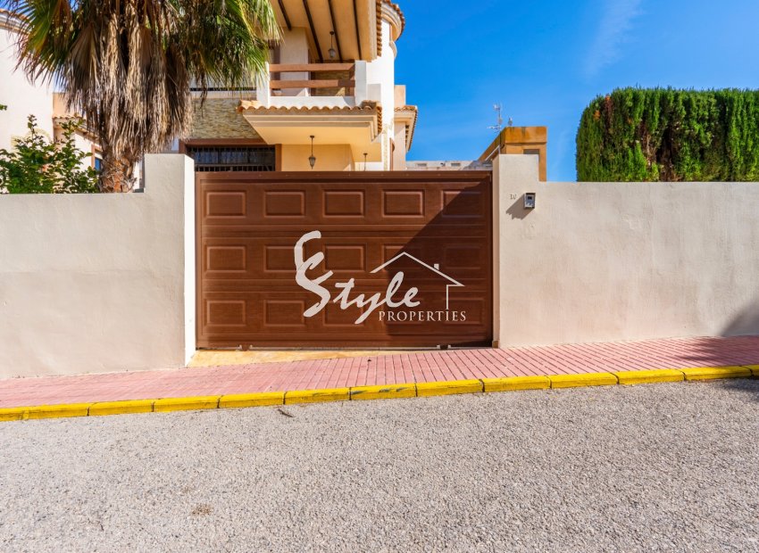 Resale - Villa - Villamartin, Orihuela Costa - Villamartin
