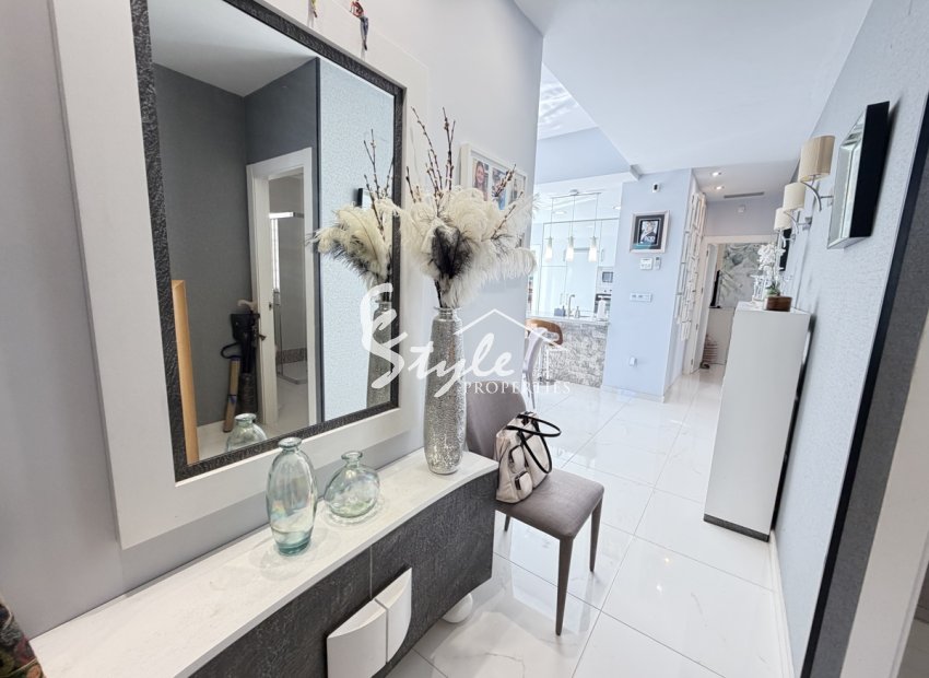 Resale - Villa - Villamartin, Orihuela Costa - Villamartin