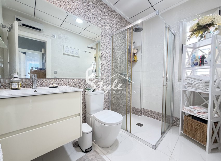 Resale - Villa - Villamartin, Orihuela Costa - Villamartin