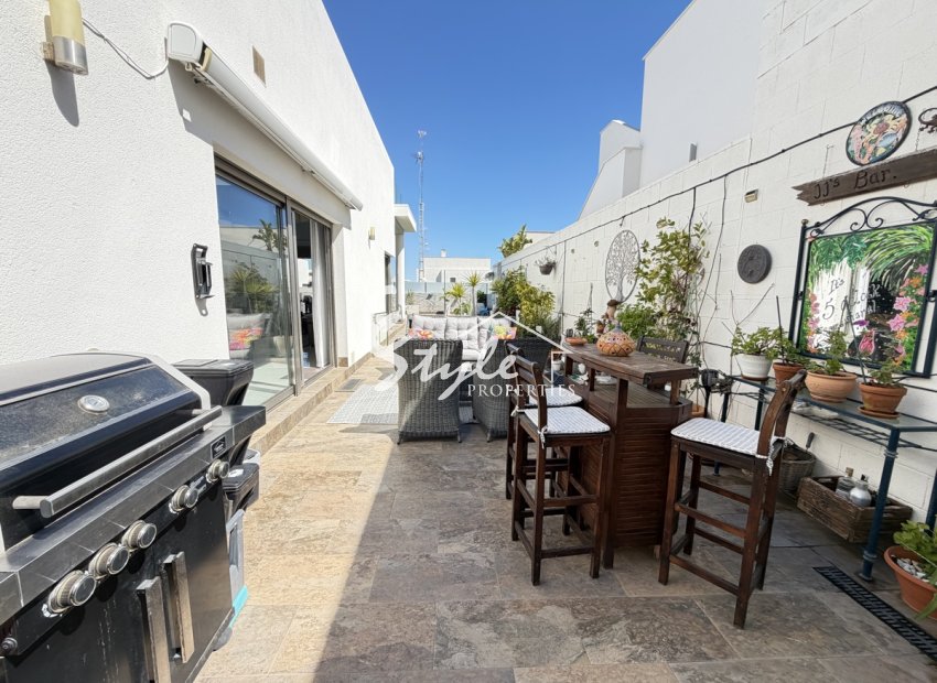 Resale - Villa - Villamartin, Orihuela Costa - Villamartin