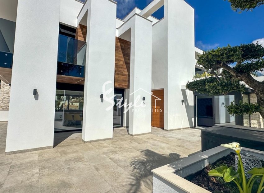 Resale - Villa - Villamartin, Orihuela Costa - Villamartin