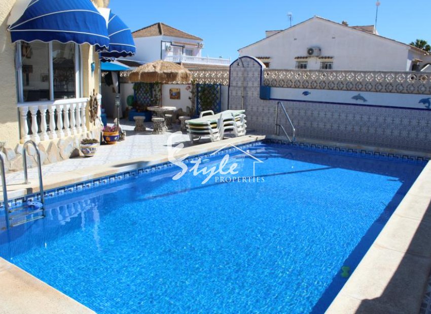 Resale - Villa - Villamartin, Orihuela Costa - Villamartin