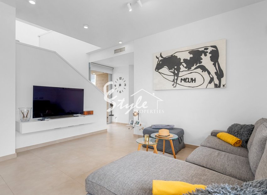 Resale - Villa - Villamartin, Orihuela Costa - Vistabella Golf