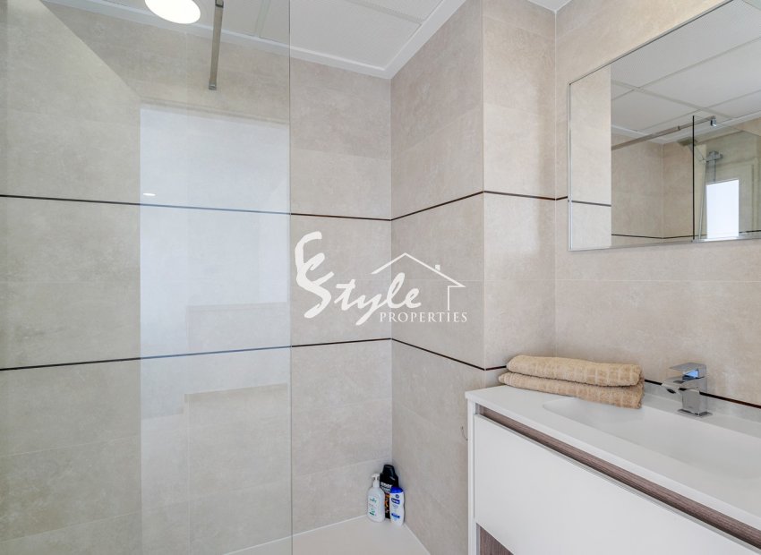 Resale - Villa - Villamartin, Orihuela Costa - Vistabella Golf