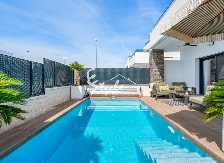 Resale - Villa - Villamartín - Orihuela