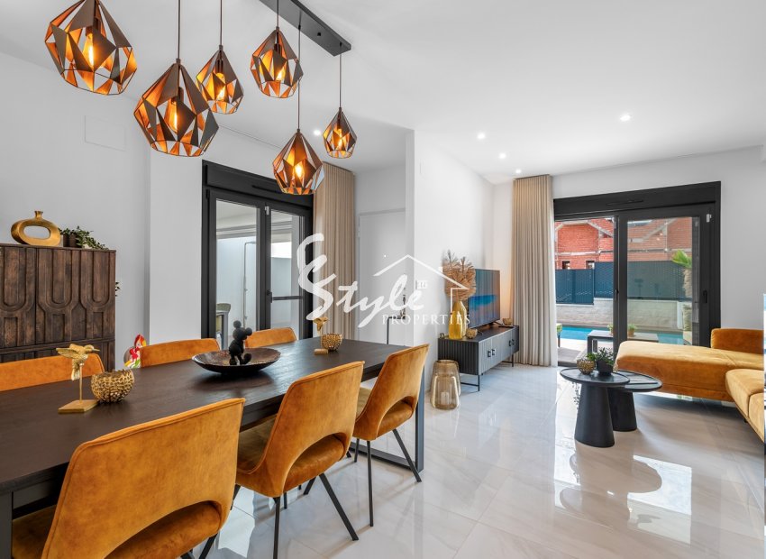 Resale - Villa - Villamartín - Orihuela